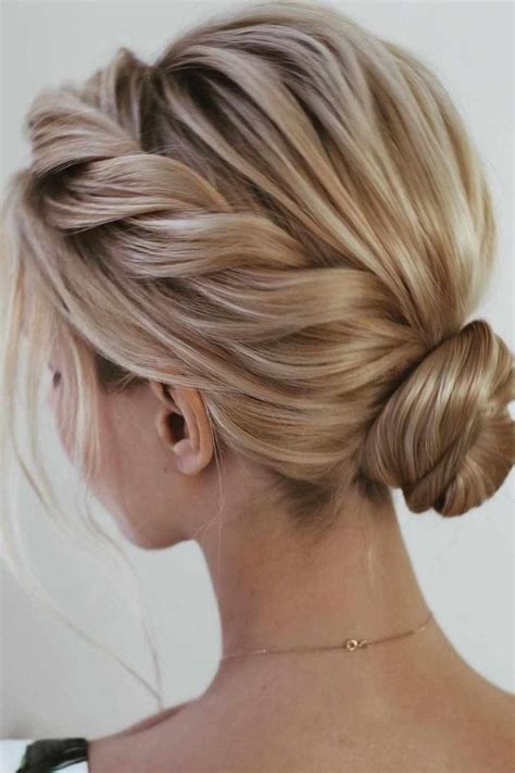 30 Stunning Prom Hair For Long Hair 2019 Prom Hairstyles For Short