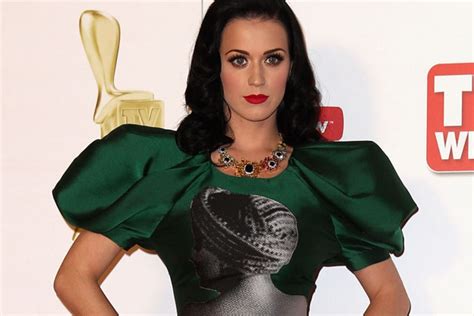 Katy Perry Goes Nude At 2011 Logie Awards