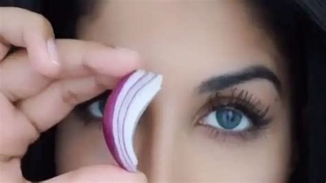 How To Get Thicker Eyebrows Naturally 10 Home Remedies For Fuller