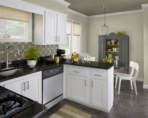 We are leaving bright and white kitchen cabinets back in 2020 and replacing them with dark and moody cabinets for 2021. Choose One of the 2014 Kitchen Cabinet Color Trends - My ...