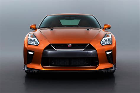 Nissan GT R The Refreshed R Debuts In New York