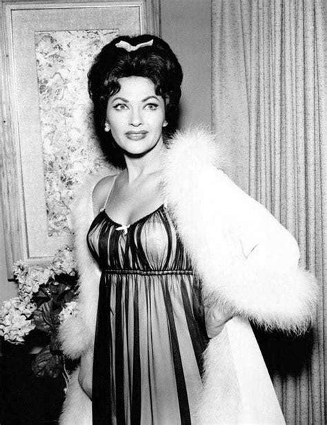 Nude Pictures Of Yvonne De Carlo Are Really Epic The Viraler