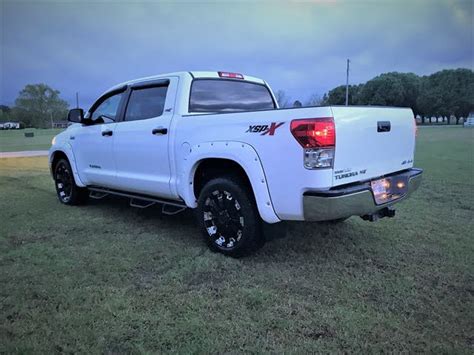This week we test the 2013 toyota tundra limited crewmax 4x4 pickup. 2013 Toyota Tundra - Overview - CarGurus