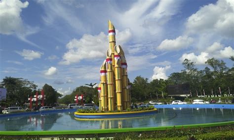 Tugu Digulis Monumen Bersejarah Kebanggaan Kota Pontianak Borneo Id