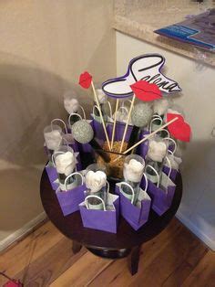 Here are five ways you can celebrate the life of one of the most influential latin american artists of all time. Selena Quintanilla | Jasmines 3rd Birthday in 2019 ...