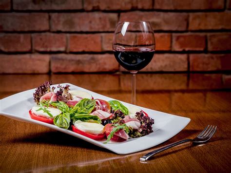 Try their pinot noir now! Oregon Pinot Noir and food pairings | Kazzit US Wineries ...
