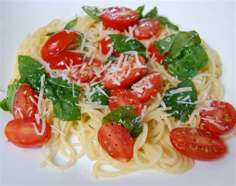 Pasta With Fresh Tomatoes And Basil Cooking Mamas