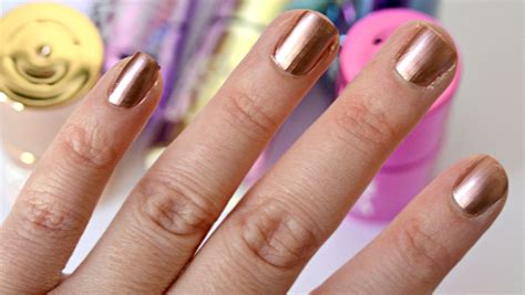 How To Make Metallic Nail Polish How To Make Nail Polish Metallic