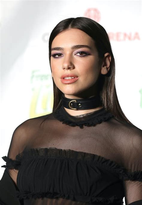 Dua Lipas Best Beauty Moments From Bangs To Highlights