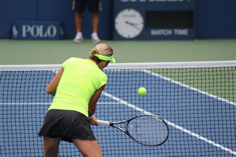 Heute epicondylopathie) wird oftmals als tennisellenbogen oder golferellenbogen bezeichnet. Tennisarm Symtome, Behandlung und Übungen - AOZ Handchirurgie