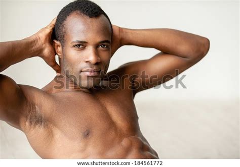 Training His Perfect Body Young Muscular库存照片184561772 Shutterstock