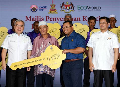 Eco world today said baosteel can had bought the plot of industrial land at eco business park v for. Townhouse Ecoworld Puncak Alam : The Parque Cafe Ecoworld ...