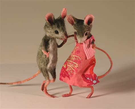 Mouseshouses Dancing Mice