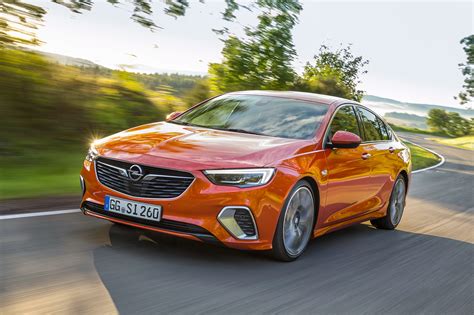The new opel insignia gsi is for those who appreciate the really special. Test: Opel Insignia GSi (2018) | Autovisie.nl