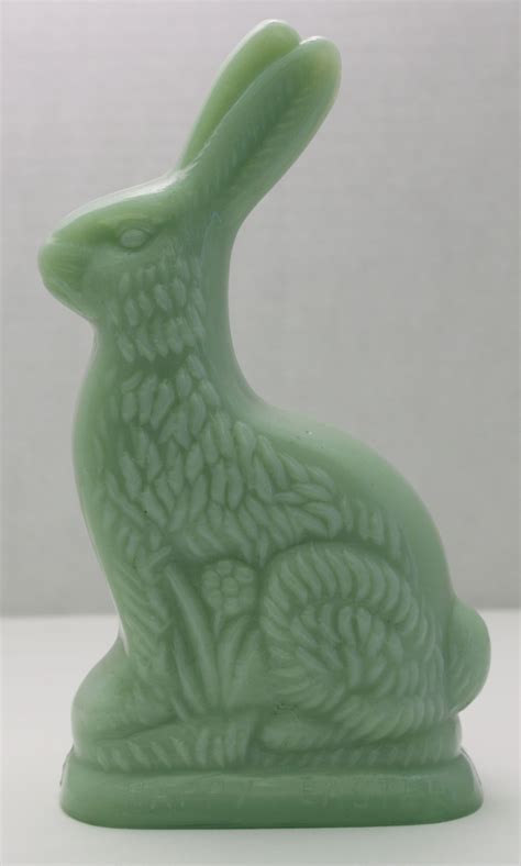 Cerca nel più grande indice di testi integrali mai esistito. Jadite Green Milk Glass Rabbit Bunny Easter Bunny | Etsy ...