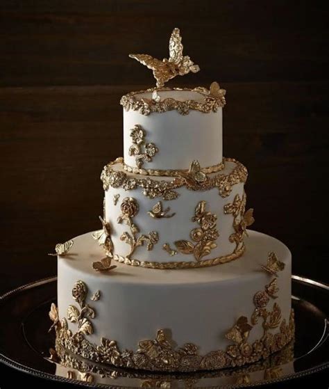 Gold Wedding White And Gold Wedding Cakes 2168277 Weddbook