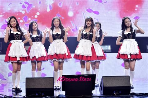 Dsp Girl Group April Debut Showcase Performance Aug 24 2015