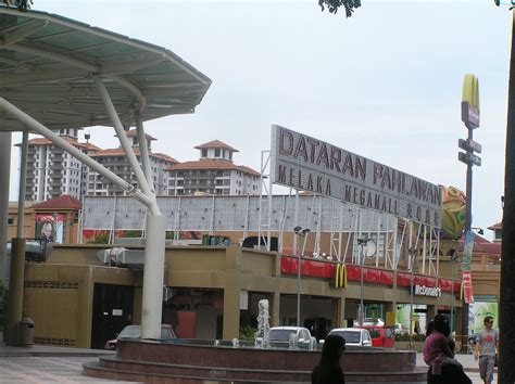 Dataran pahlawan hosts weekend activities and promotional events hroughout the year. Invest and Travel: July 2010