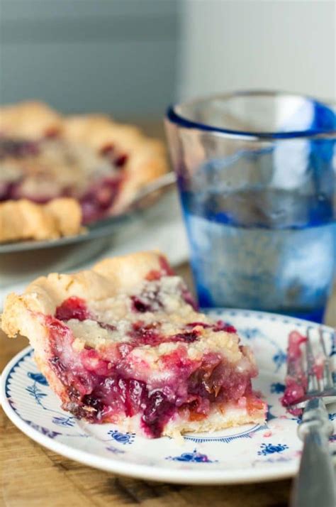 Maybe you would like to learn more about one of these? Concord Grape Pie | MamaGourmand