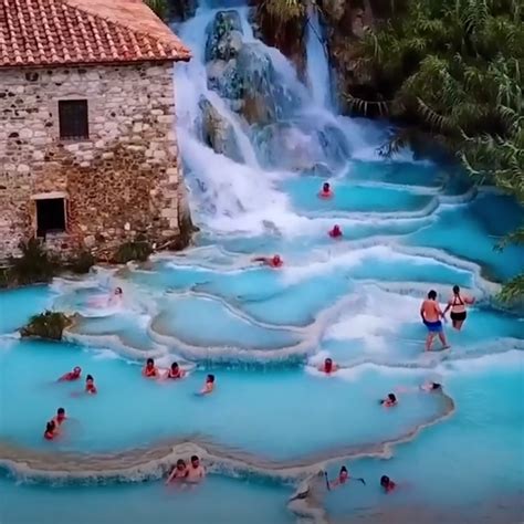 Travel Blogger Captures The Beauty Of Natural Hot Springs In Italy