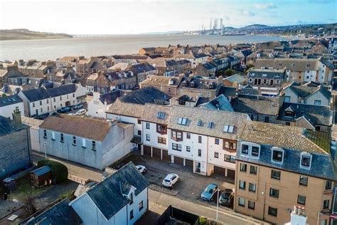2 Bed First Floor Flat In Broughty Ferry Offers Over £164000 14