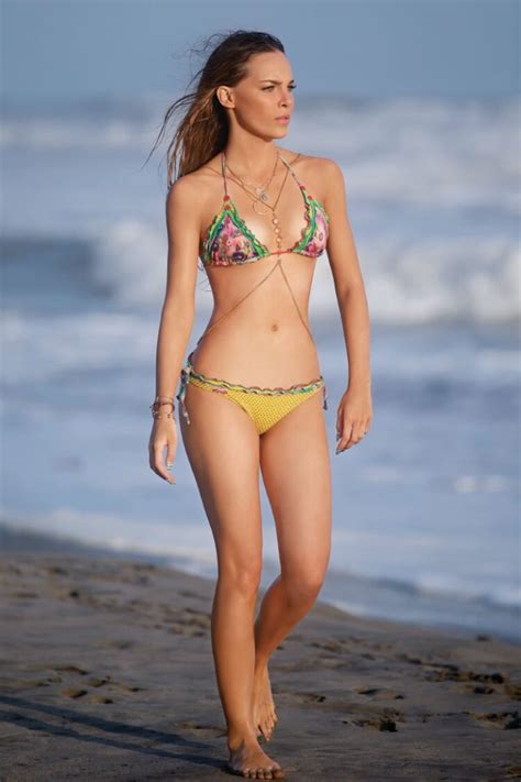 Latest Hot Tracy Spiridakos Bikini Pics