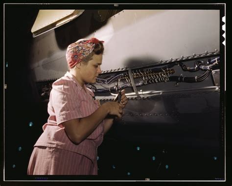 femmes en guerre photos luxuriantes du kodachrome d ingénieurs de la douglas aircraft company ⋆
