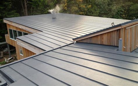 Building a roof for a single car garage is easy, but there are a few thing you should take into account, such as the shape and structure of the rafters. Volsen Flat Roofing | New Forest Flat Roofing Construction ...