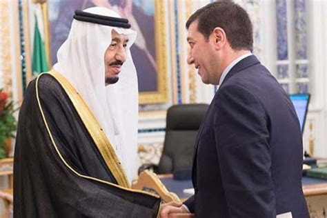 الأخوات والأخوة الكرام، بمناسبة حلول عيد الفطرالسعيد، يسرني أن أتقدم إليكم بالتهاني المقرونة بالتمنيات بوافر الصحة والسعادة والهناء،أعاده الله على قائدنا ومليكنا. مبعوث الأردن للسعودية: رؤية 2030 أقوى برنامج إصلاحي
