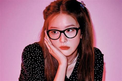 Profil Biodata Dan Fakta Menarik Seulgi Red Velvet Si Cantik