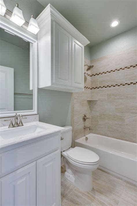 We've combed through our livingetc archives and gorgeous design projects and pulled out the best bathroom lighting ideas we could find. Beautiful, light bathroom | Bathroom light fixtures ...
