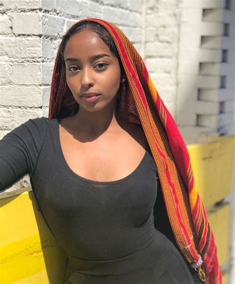 Pin By Zd24i On Somali Beautiful Black Girl Beautiful Dark Skin Beautiful Black Women
