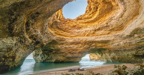 Reload the page if the bar does not appear at first.) Lagos: Höhle von Benagil - Lagos, Portugal | GetYourGuide