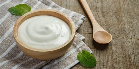 Menu gorengan murah ini justru menjadi dagangan andalan para pedagang gorengan kaki lima. 5 Resep Cara Membuat Yogurt Sendiri di Rumah untuk Es dan Minuman Aneka Rasa | Diadona.id