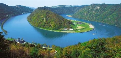 + fietsvakantie langs de lahn van nassau naar biedenkopf. Danube River Cruise - Freewheel Cruises