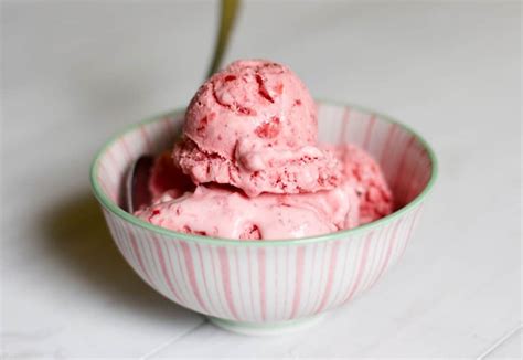 Strawberry Sour Cream Ice Cream The Baker Chick