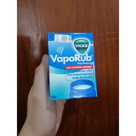 P G Vicks VapoRub Cold Vaporizing Ointment Salap Mengewap Batuk Hidung