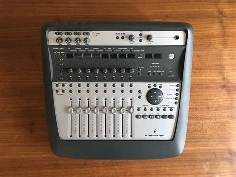 Digidesign 002 Console Firewire Audio Interface With Control Reverb