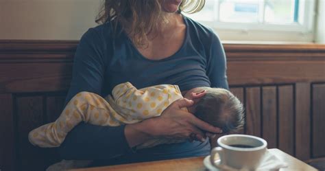 These Mums Experiences Will Reassure You About Breastfeeding In Public