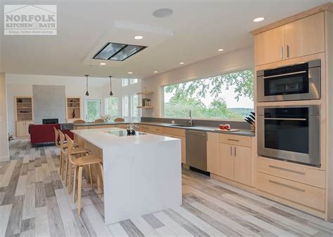 Norfolk kitchen & bath has 6 great kitchen & bath showrooms located in massachusetts and new hampshire, and we continue to grow! This beautiful contemporary kitchen was designed by Mariah ...