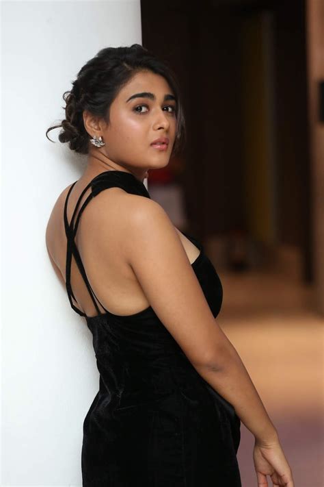 Beauty Galore Hd Shalini Pandey Comes Up So Hot In Black At Movie 118