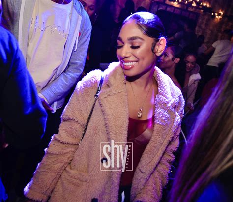 Day Party At The Gryphon Sundays [12 15 19] Shy Magazine