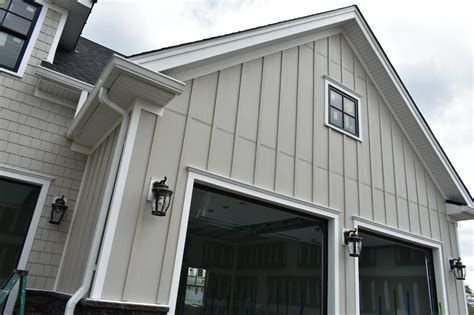Includes a full tutorial with pictures on how to easily install board and batten wall treatment. How to install board and batten siding - DIY Tips & Tricks ...