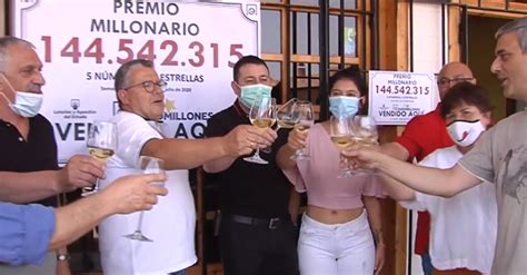 The lucky player matched all five euromillions numbers as well as the two lucky star numbers. Village Peña Wins Record Euro Millions Jackpot - Madrid Metropolitan