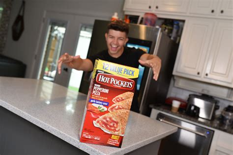 Preston🔥☕️ On Twitter Grabbing A Quick Snack Before Filming My Next Video Ad Hotpockets