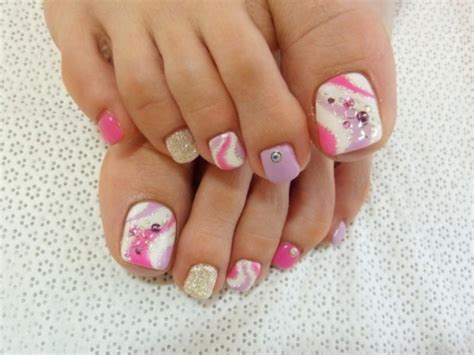 How To Do A Pedicure Ideas Designs And Types Fashion Beauty News