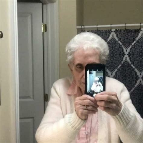 granny pfp in 2021 funny old people funny profile pictures people