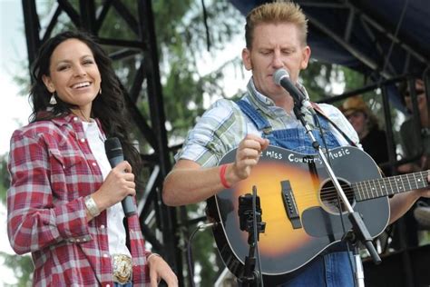 Joey Feek Cancer Update Country Singer Near Death Husband Rory Says Her Pain ‘continues To
