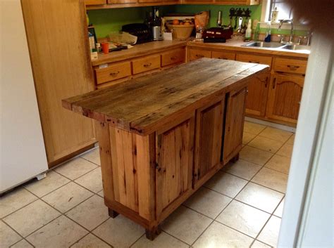 Kitchen Island Made Of Reclaimed Oak Barn Wood Cocina Rústica