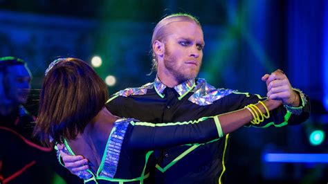 Paralympic Champion Jonnie Peacock Exits Strictly